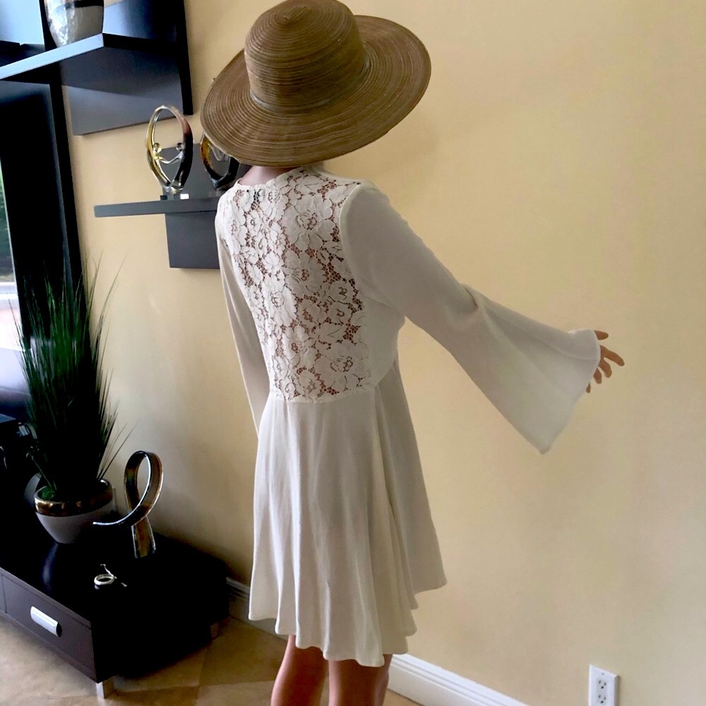 Flynn Skye Beige Dress (Mini)